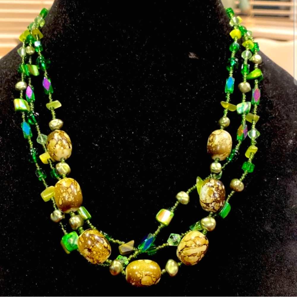Vintage Glass Shell And Stone Necklace